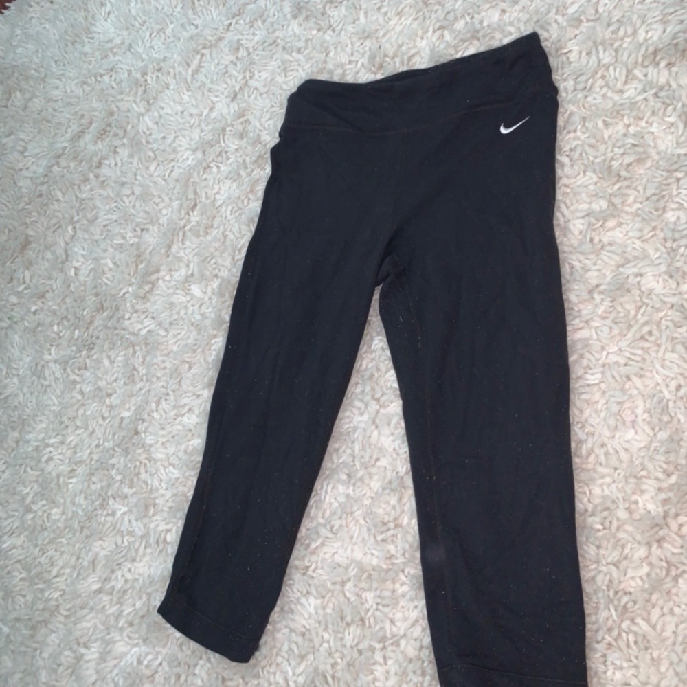 Nike Cropped Leggings